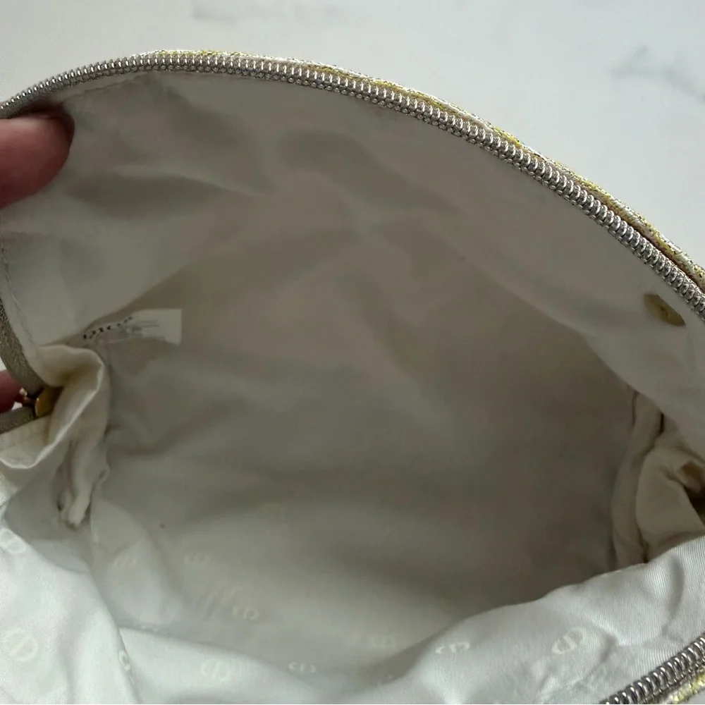 Dior Beaute VIP pouch as crossbody - Picture 4 of 13